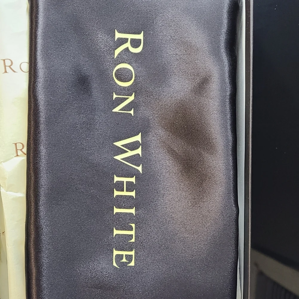 Ron White Nellaya Giraffe Women's Slip-On Shoe - Picture 15 of 16